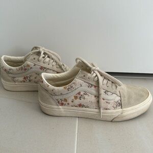 Floral Vans